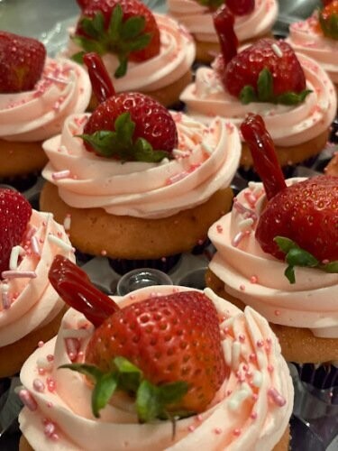 12 Cupcakes