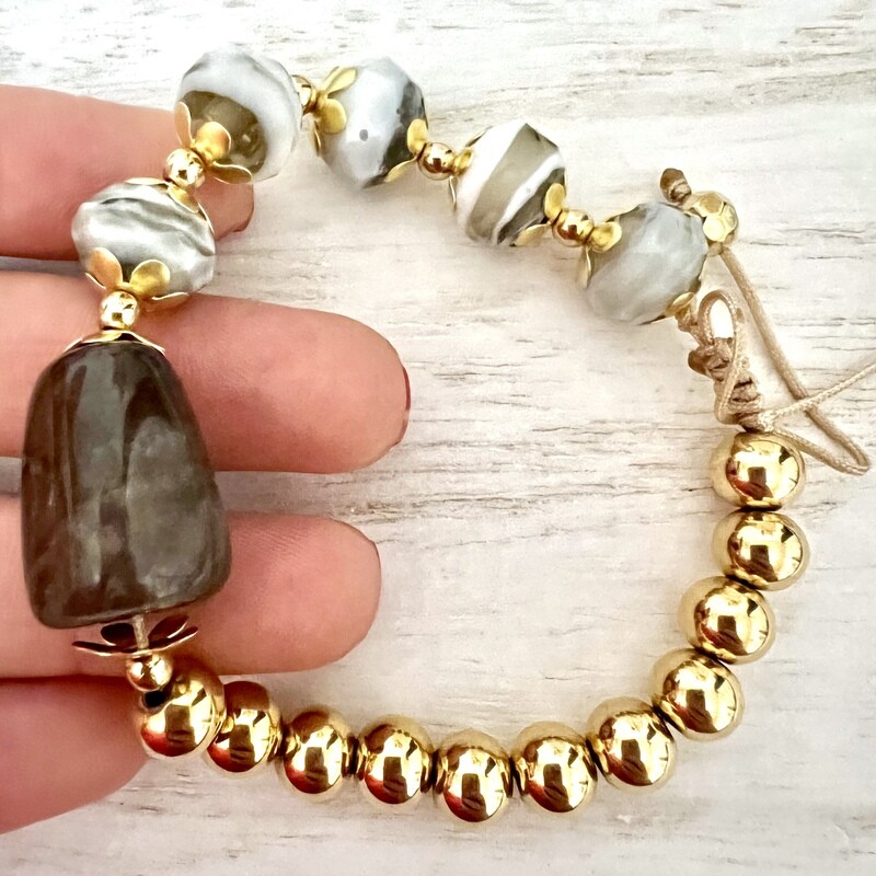 Bracelet with Natural Stone Coffee Color