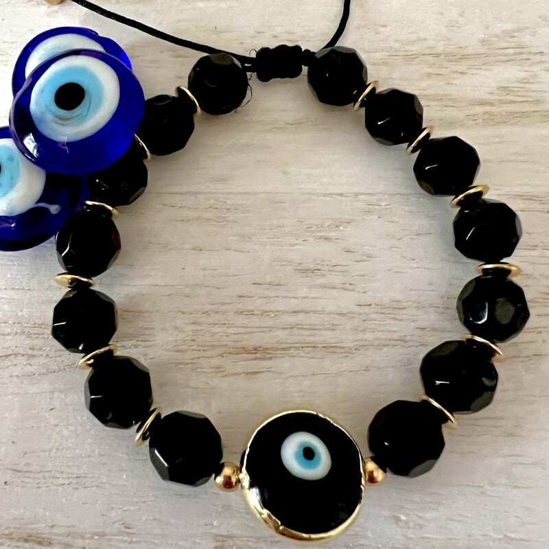 Beads bracelet Black color and Turkish eye