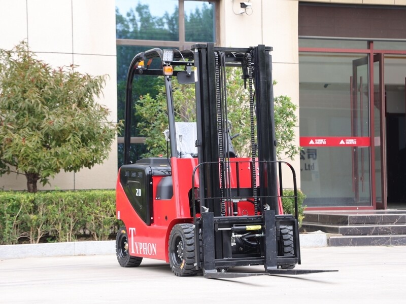 Top Compact & Mini Excavator Diggers- TYPHON Machinery