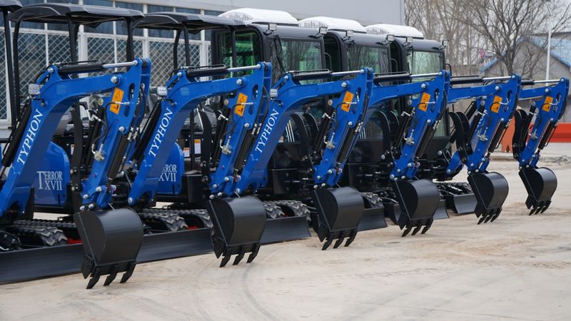 Top Compact & Mini Excavator Diggers- TYPHON Machinery