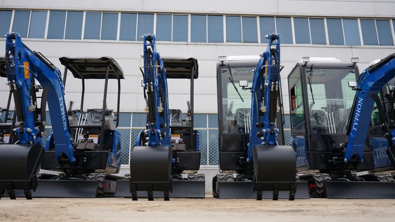 Top Compact & Mini Excavator Diggers- TYPHON Machinery