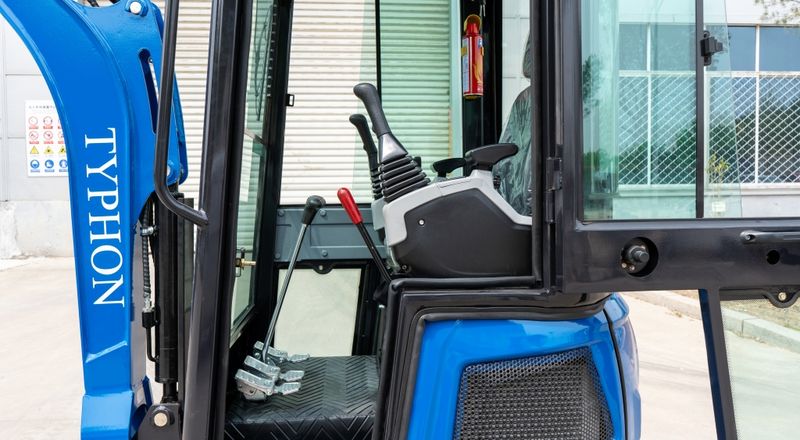 Top Compact & Mini Excavator Diggers- TYPHON Machinery