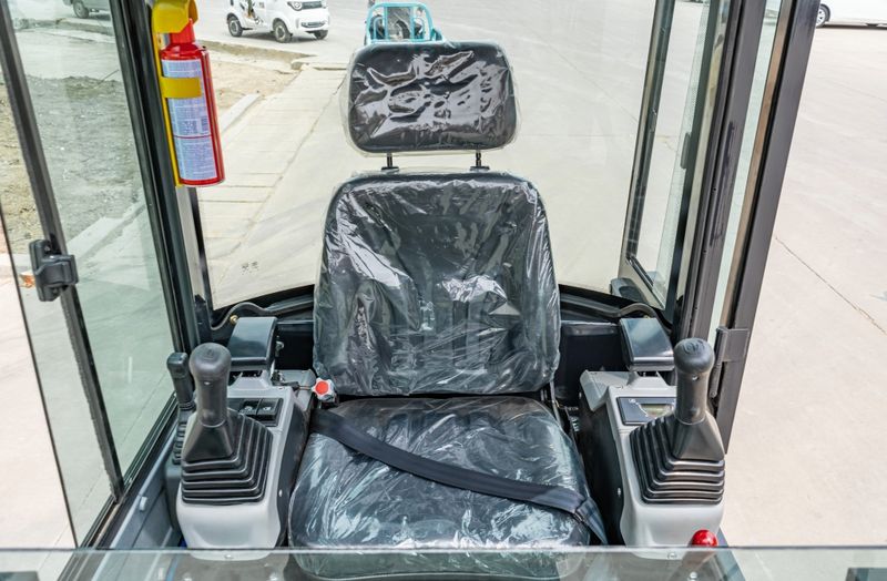 Top Compact & Mini Excavator Diggers- TYPHON Machinery