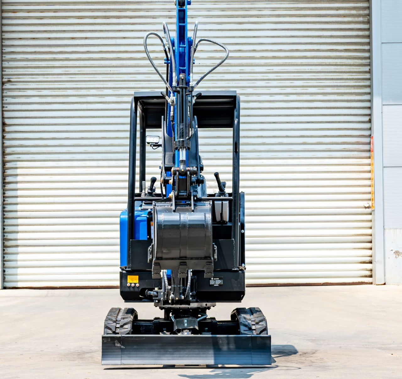 TYPHON TERROR X2 STORM Mini Excavator 2.5 Ton Trench Digger