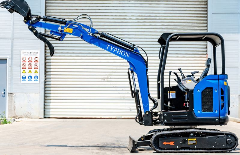 Top Compact & Mini Excavator Diggers- TYPHON Machinery