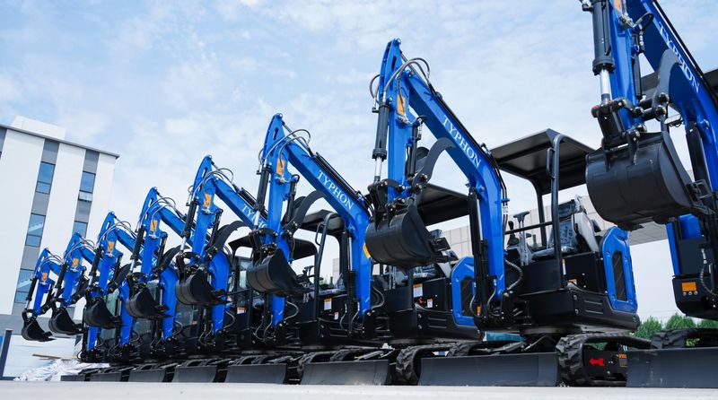 Top Compact & Mini Excavator Diggers- TYPHON Machinery