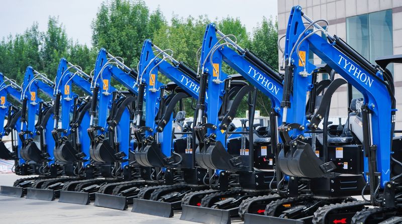 Top Compact & Mini Excavator Diggers- TYPHON Machinery