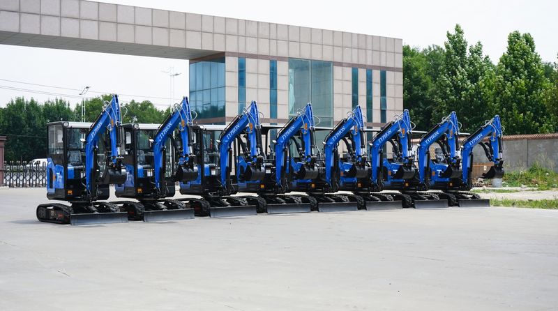 Top Compact & Mini Excavator Diggers- TYPHON Machinery