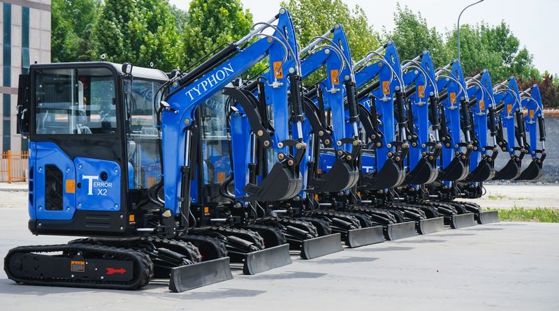 Top Compact & Mini Excavator Diggers- TYPHON Machinery