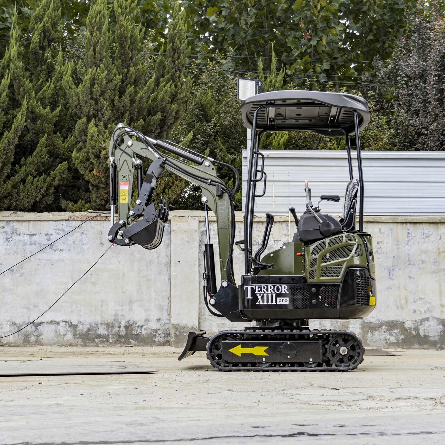 TYPHON TERROR XIII PRO Mini Excavator – 1.3 Ton Trench Digger with