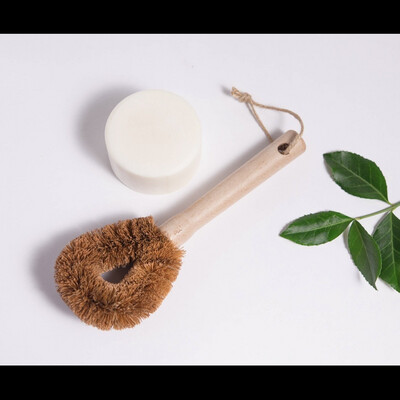 Coconut Bristle Scrub Brush 9”