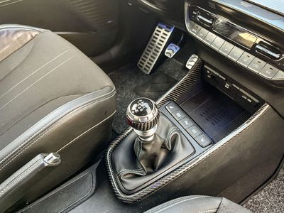 Echt Carbon Cover: Hyundai i20N Mittelkonsole