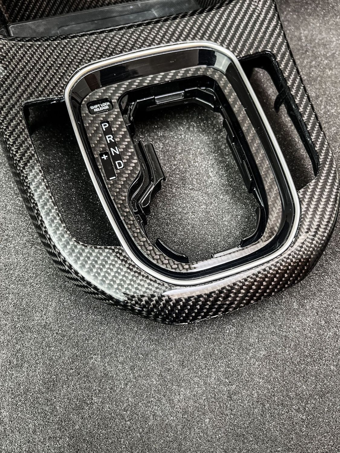 Carbon Cover: Hyundai i30N DCT / Automatik Rahmen
