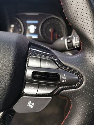 Echtcarbon Cover für Rahmen Multifunktionstasten Hyundai I30N, I20N, Kona N, Elentra N, Nline Modelle Hyundai i30n i30 Rahmen Lenkradtasten Carbon Lenkrad