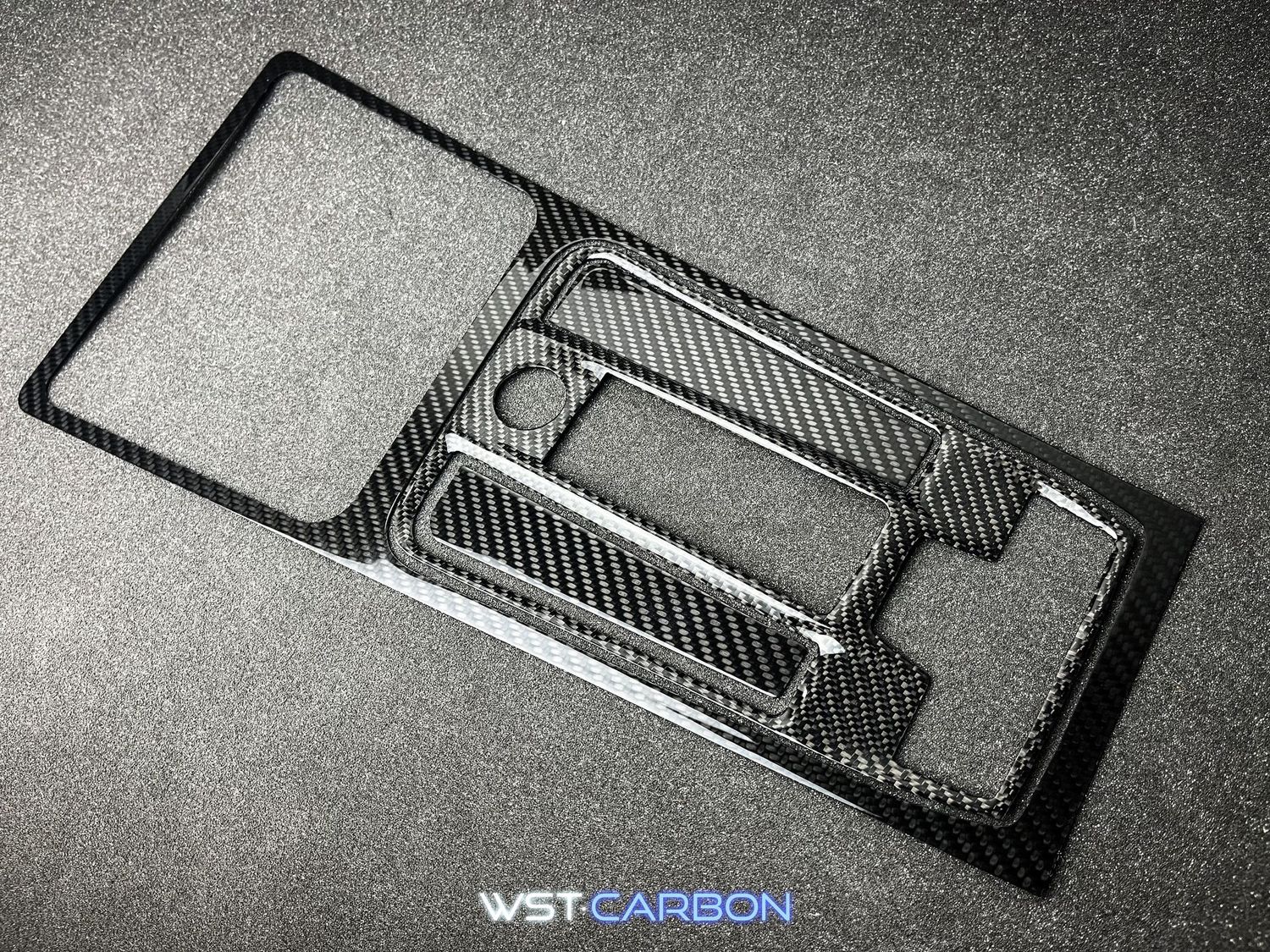 Seat / Cupra Formentor Mittelkonsole Mittelteil : Echt Carbon Cover
