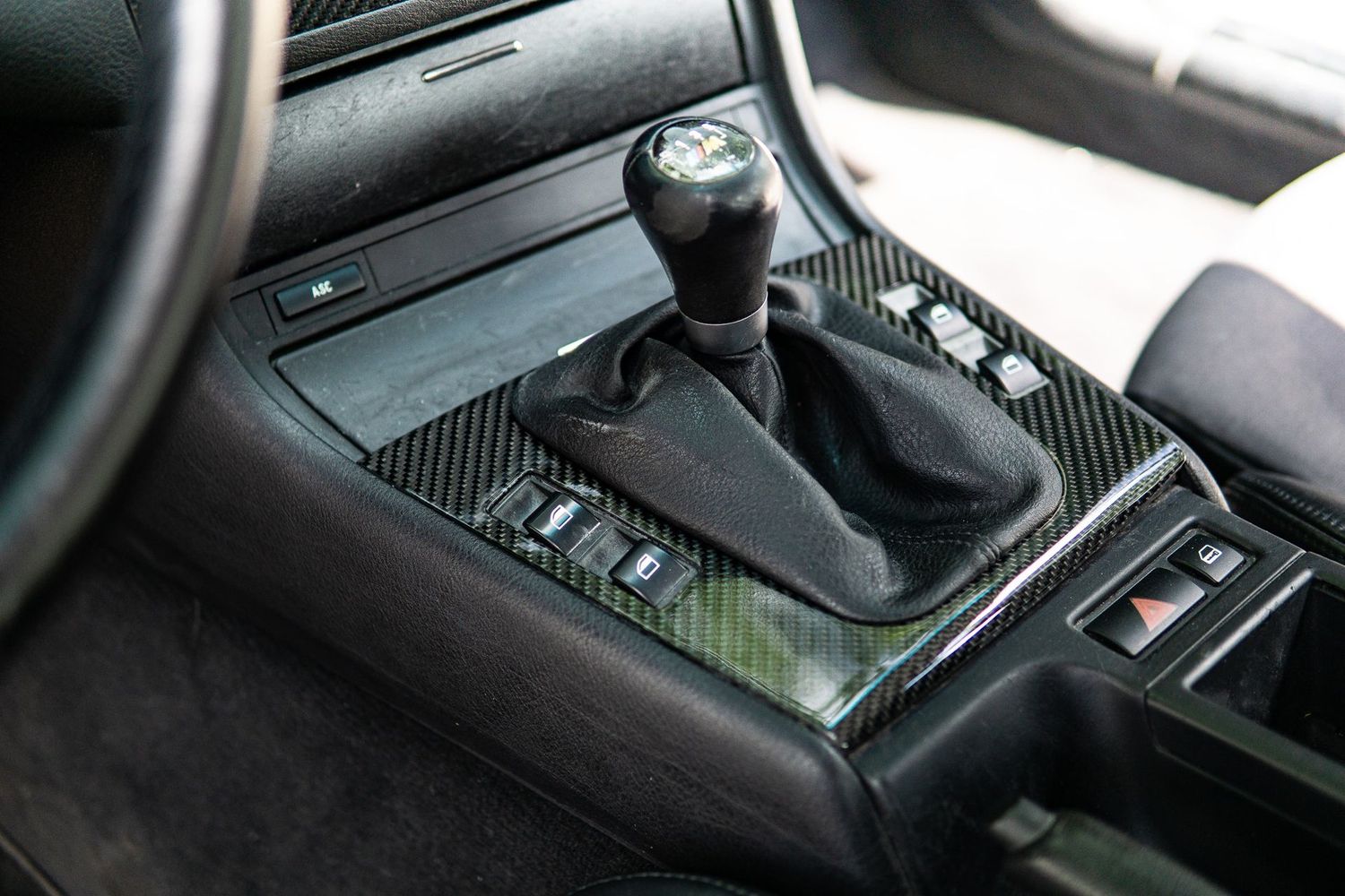 echt Carbon Cover Schaltrahmen Mittelkonsole: passend für BMW e46 Modelle