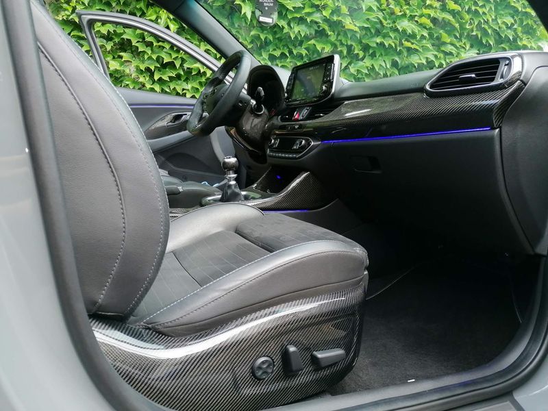 Echt Carbon Cover: Sitzverkleidung i30N / Sitze