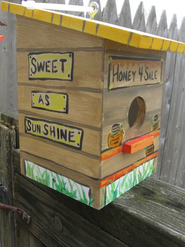 The Honey Hut Birdhouse