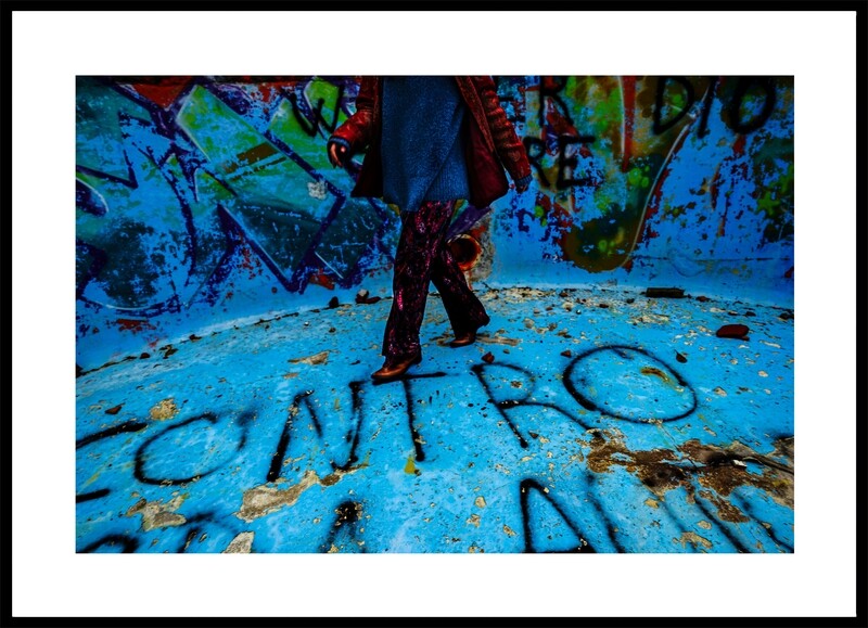 Paradise at the bottom of a swimming pool