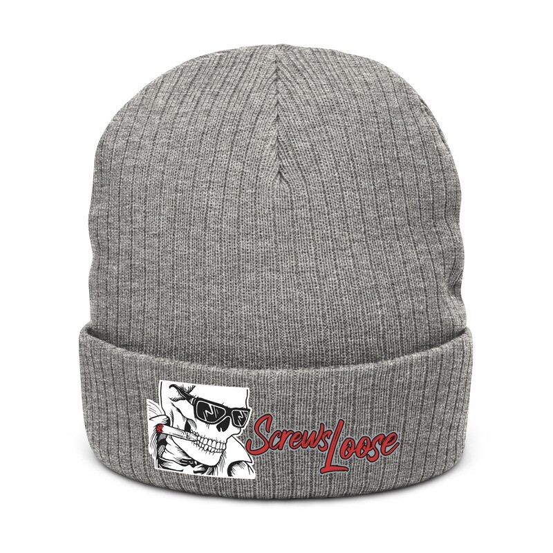 Smokin&#39; Skully Ribbed Knit Beanie