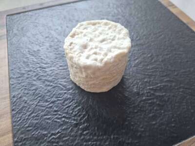 Crottins de Chèvres (Goat Cheese) - Fresh
