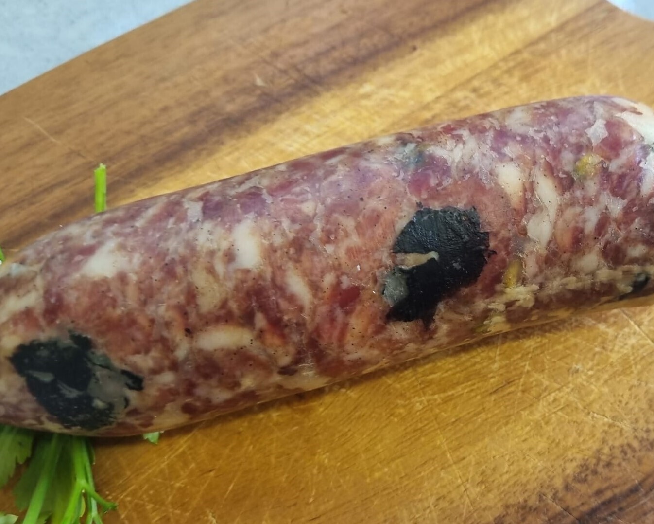 Saucisson de Lyon, Tast: Pistaches &amp; Truffes