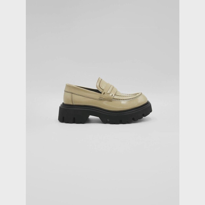 Leather Loafers | Taupe