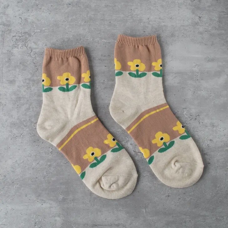 Retro Flower Casual Socks