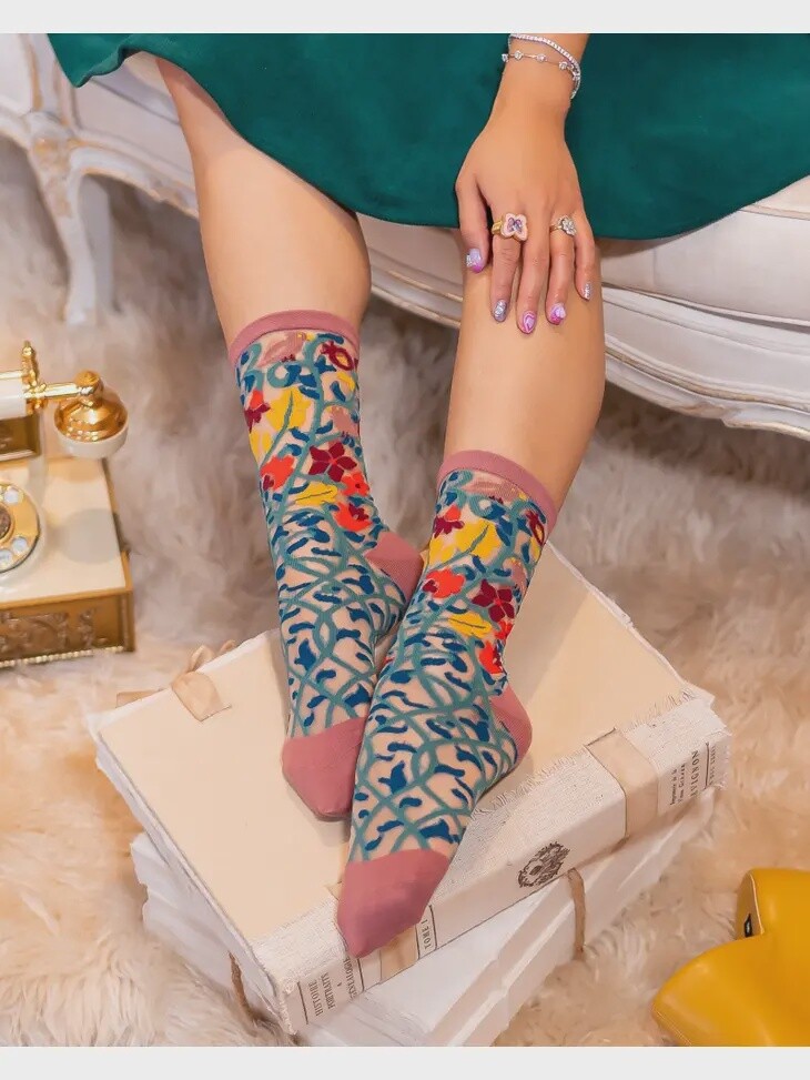 Tapestry Vines Sheer Crew Socks