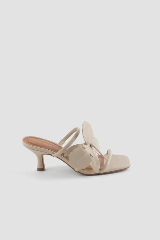 Flora Kitten Heel Sandals- Cream