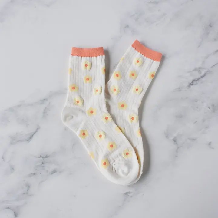 Spring Blooming Flower Casual Socks, Color: Cream