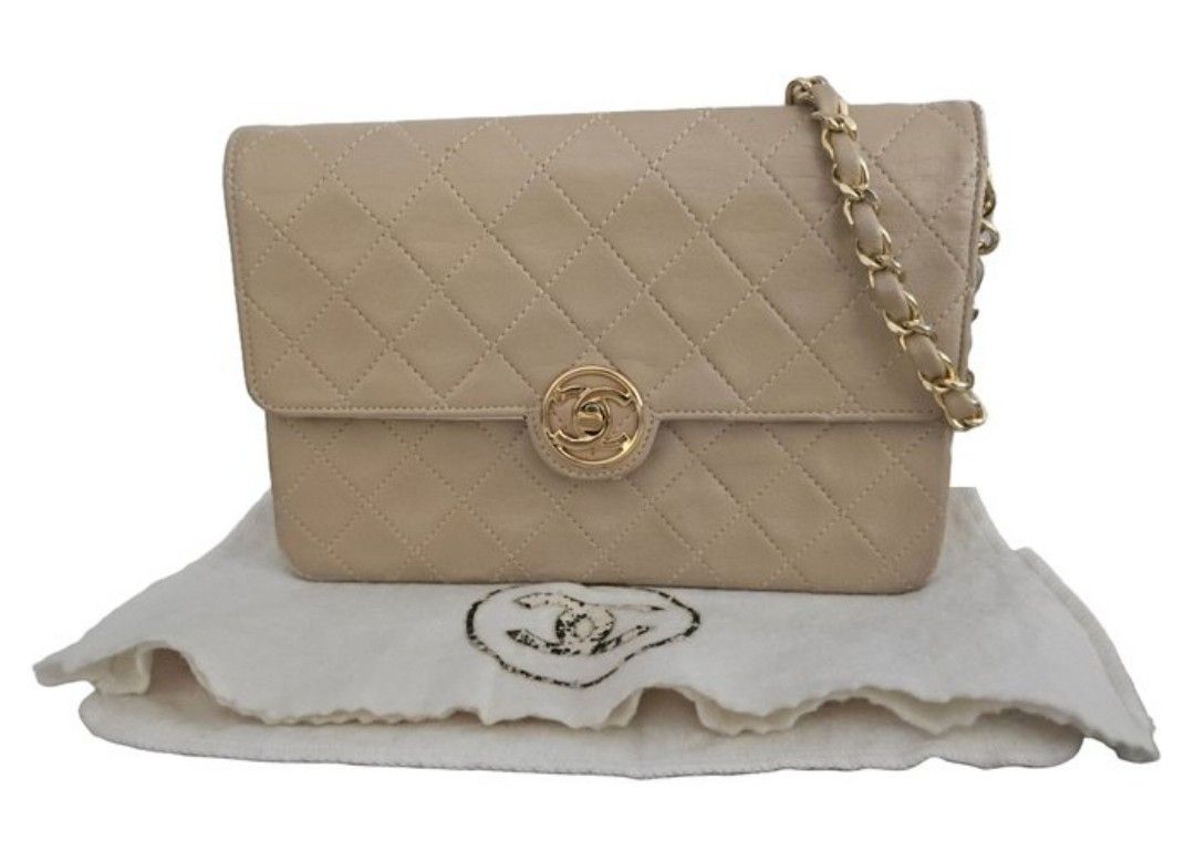 Chanel Matelassé Leather Shoulder Bag 