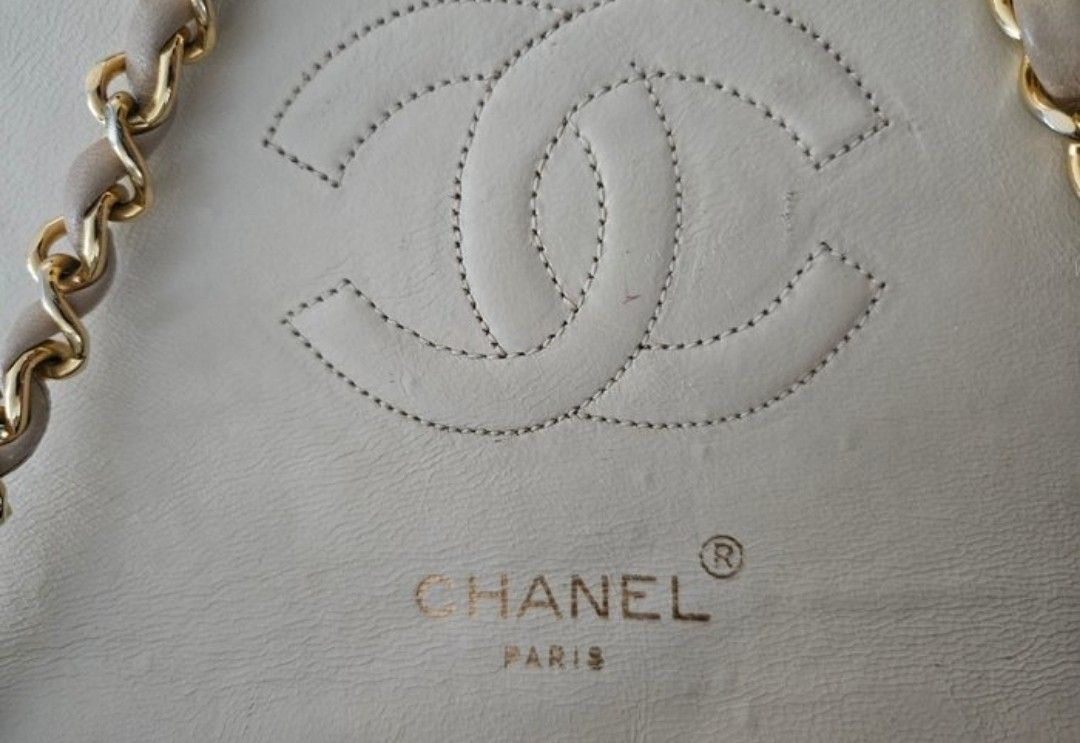 Chanel Beige Matelassé Leather Shoulder Bag