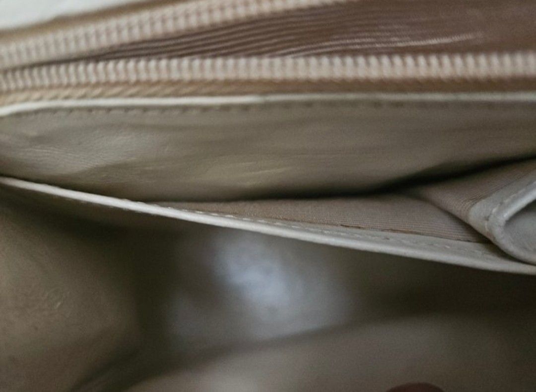 Chanel Beige Matelassé Leather Shoulder Bag