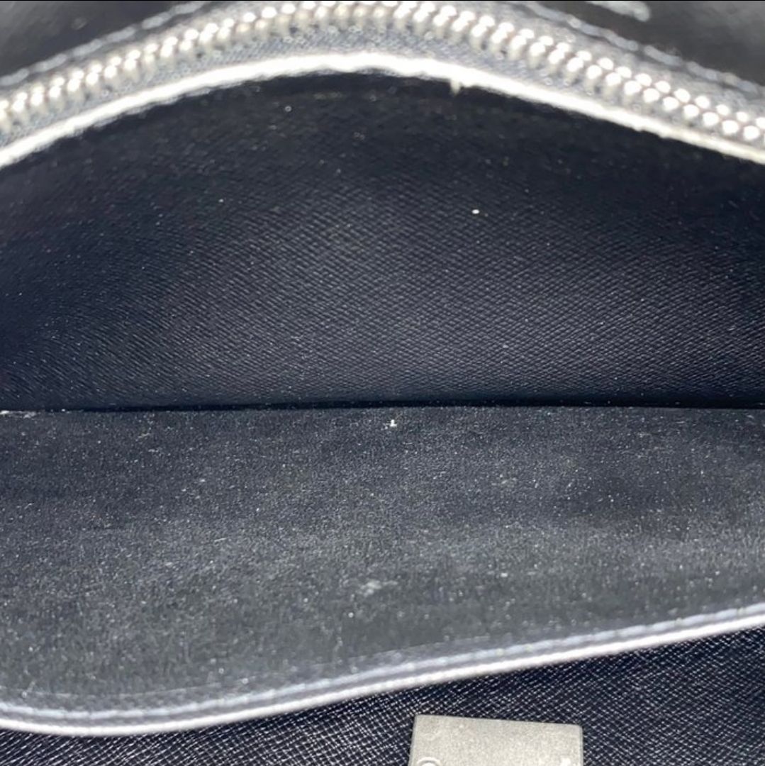 Louis Vuitton Black Taiga Selenga Clutch Bag 