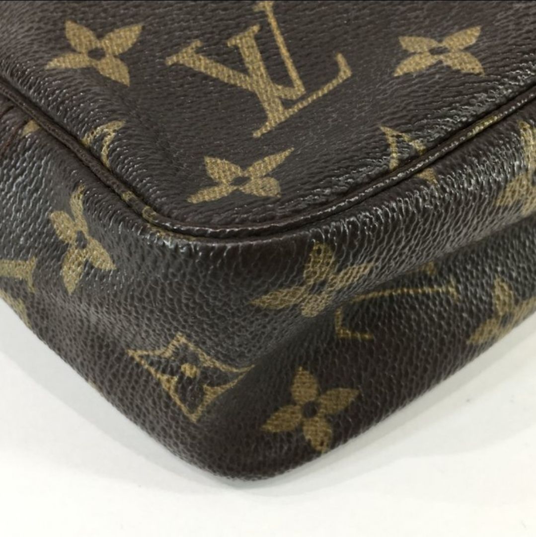 Louis Vuitton Monogram Trousse Toilette 23