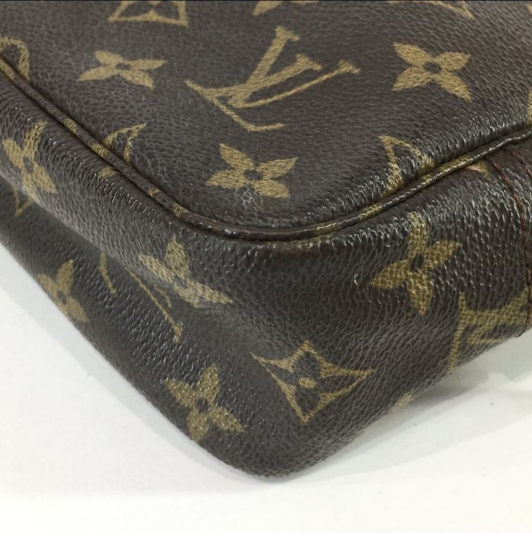 Louis Vuitton Monogram Trousse Toilette 23