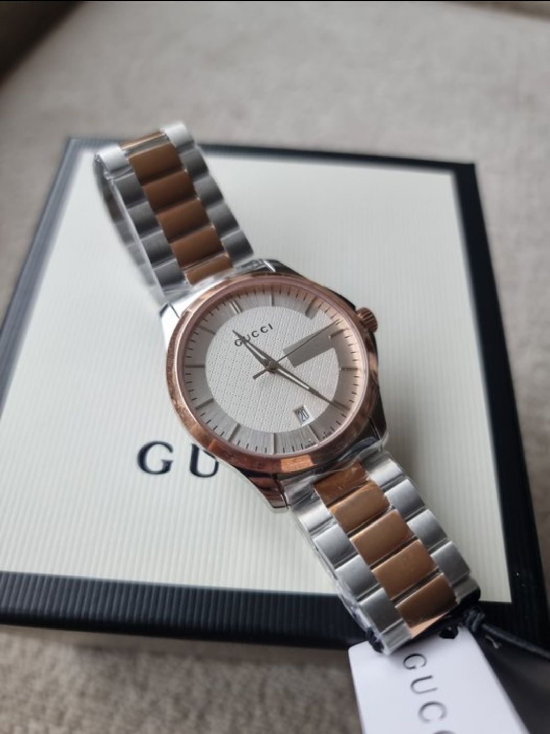 Gucci  Unisex Rose gold Steel wrist watch
