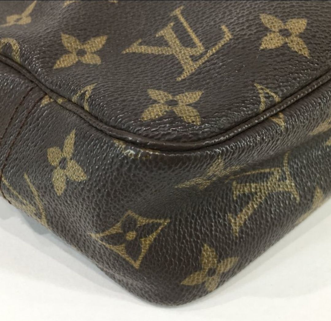 Louis Vuitton Monogram Trousse Toilette 23