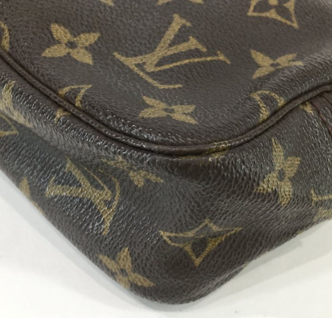 Louis Vuitton Monogram Trousse Toilette 23