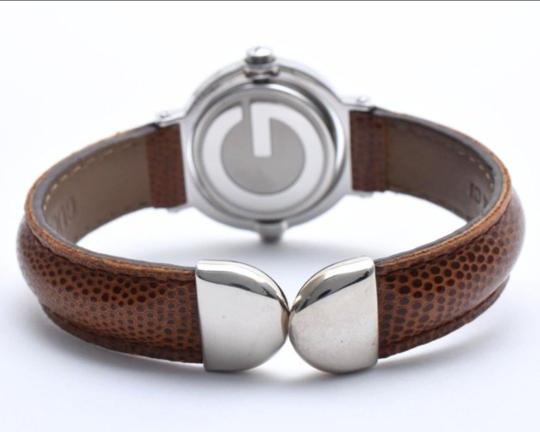 Gucci Brown leather StrapWatch flip Face 6600L