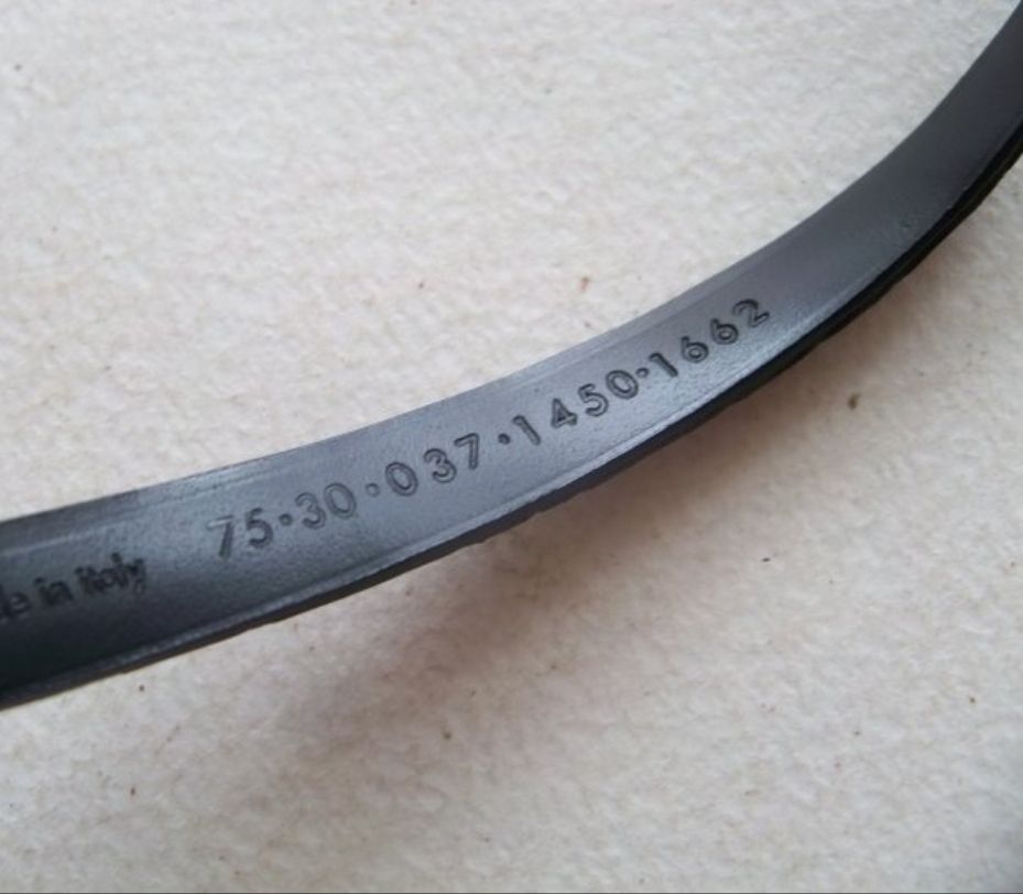 Gucci Black Leather Ladies Belt