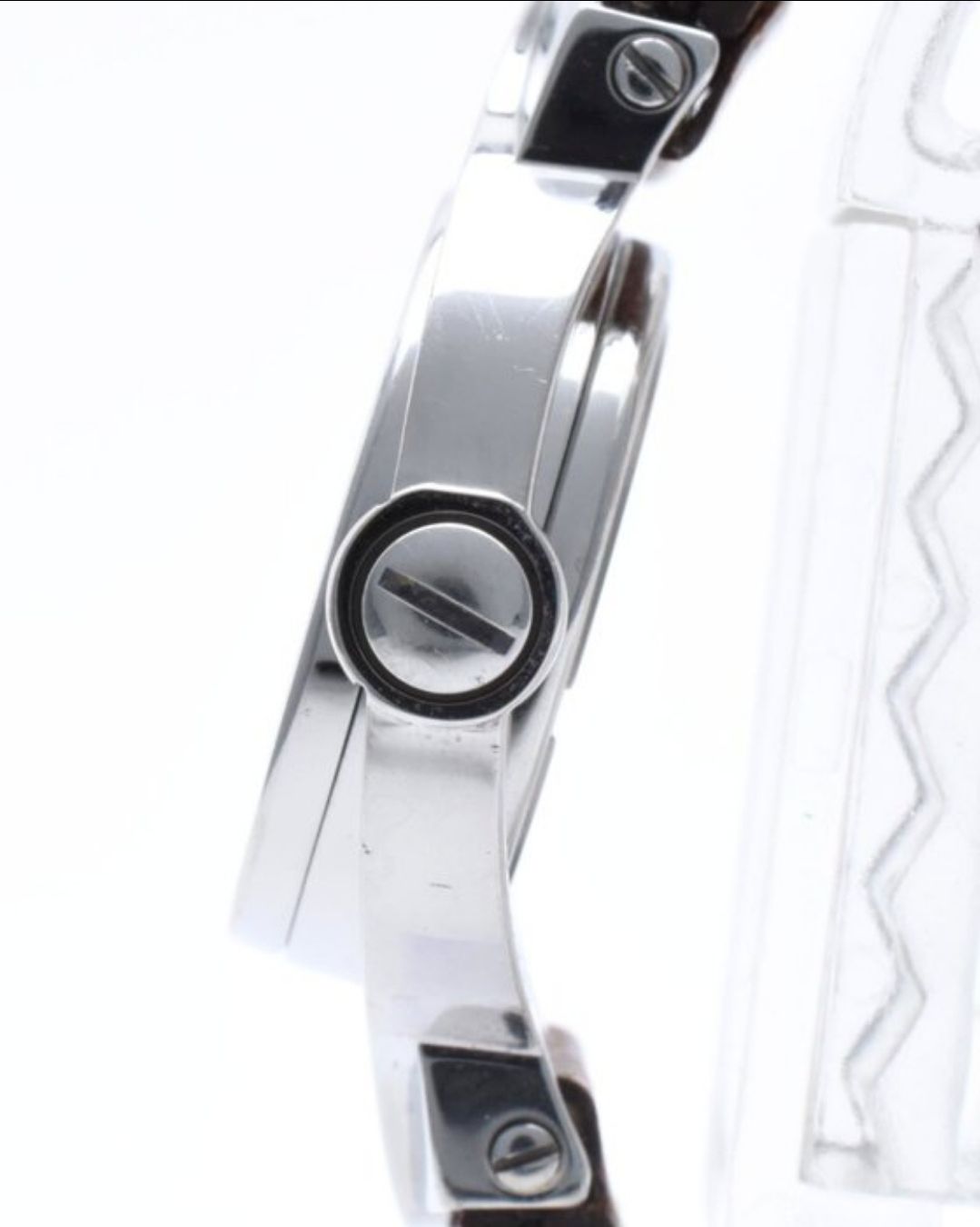 Gucci Brown leather StrapWatch flip Face 6600L