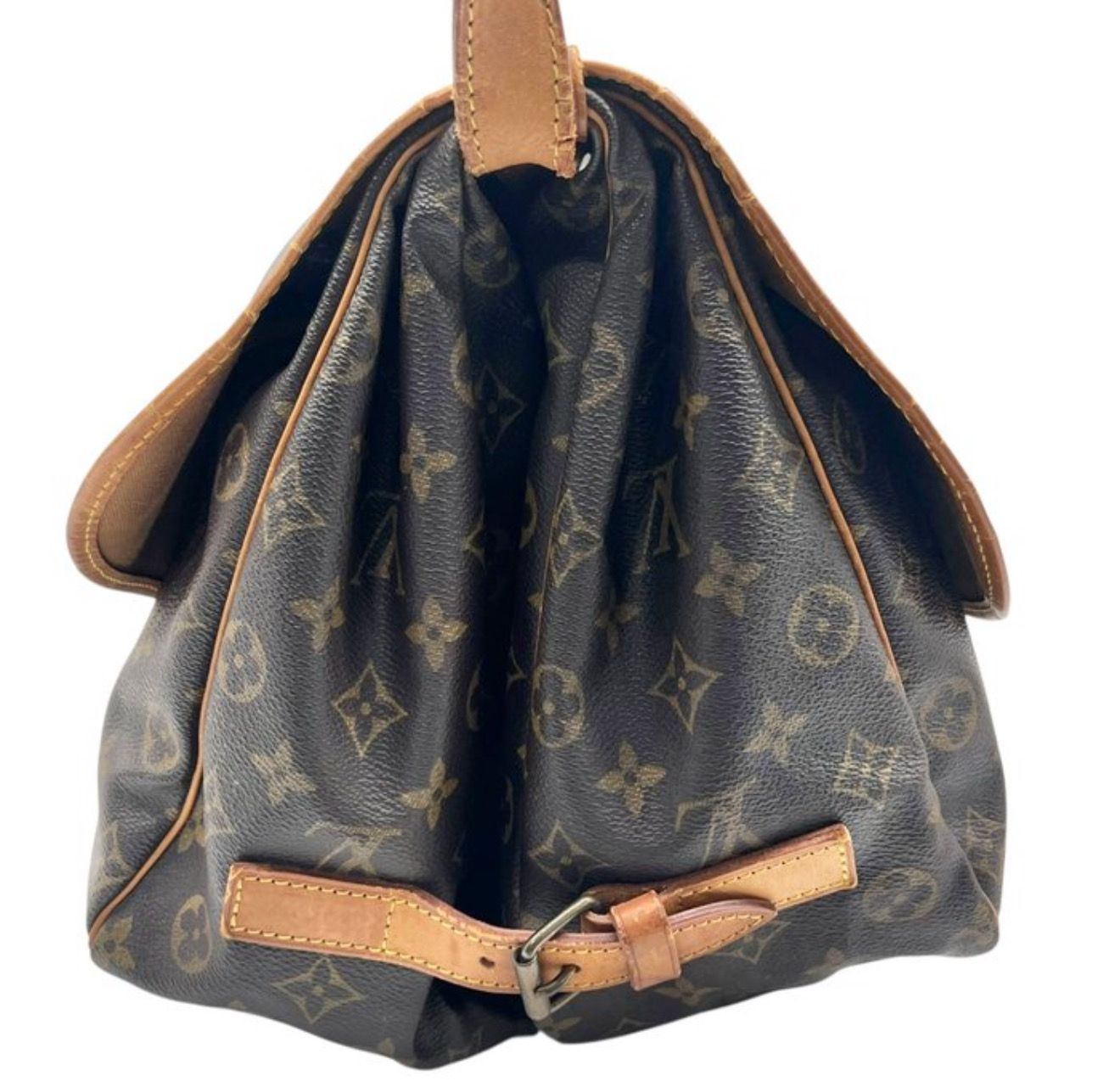 Louis Vuitton monogram Samiur 32 crossbody bag