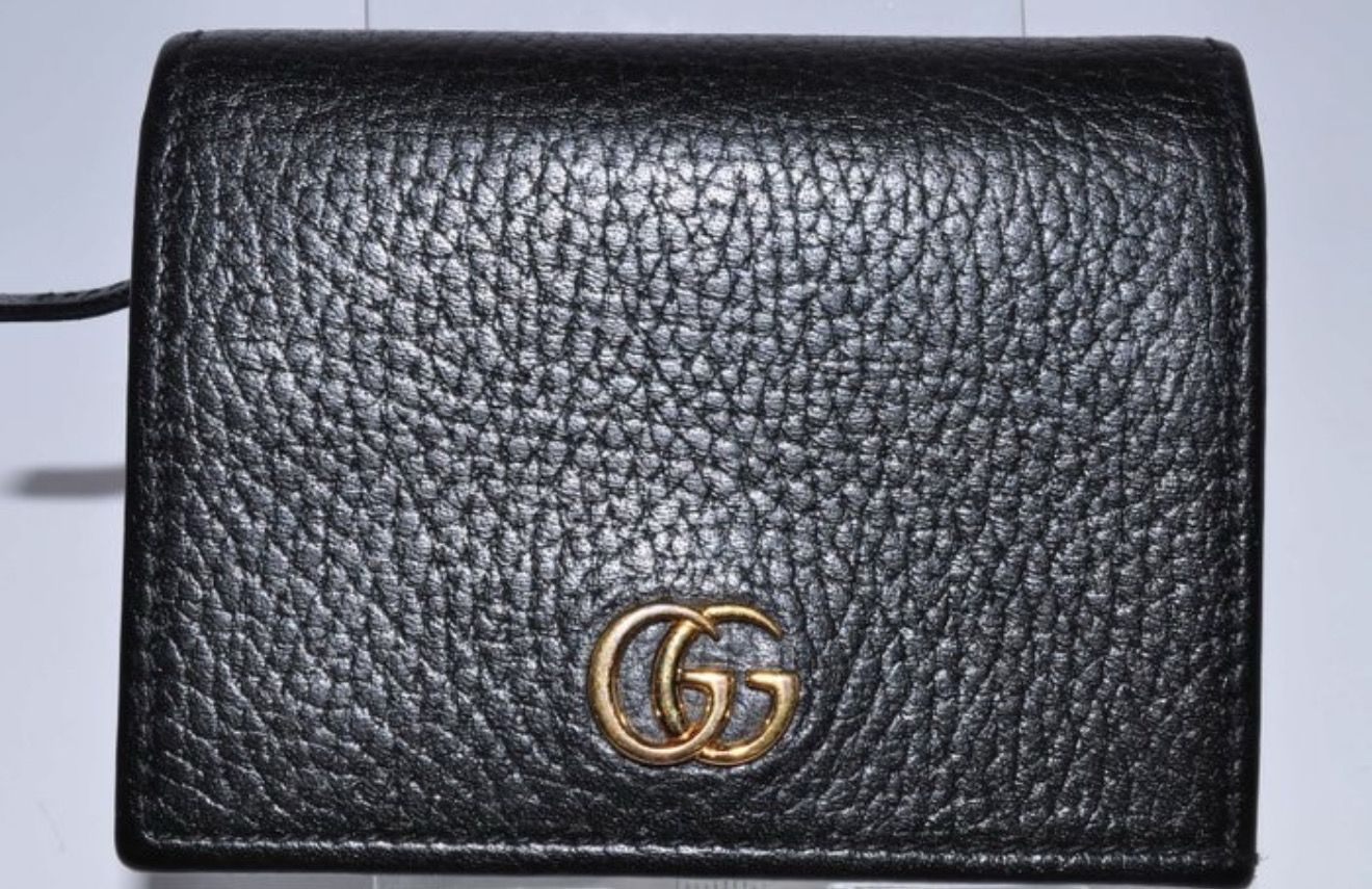 Gucci Black Leather Bi-Fold Wallet