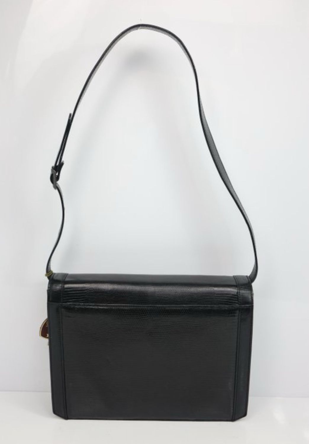 Yves Saint Laurent Y Logo