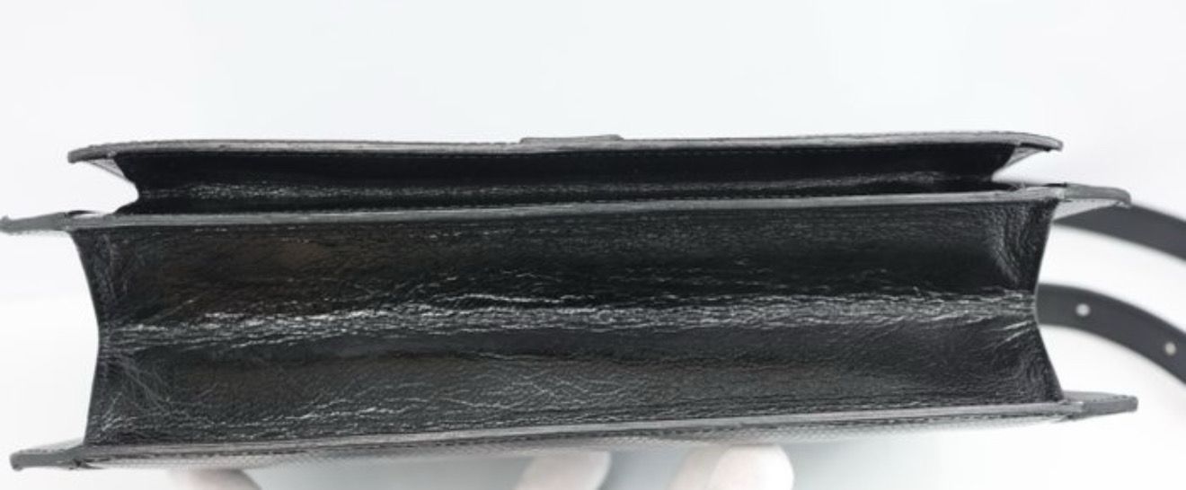 Yves Saint Laurent Black leather Y Logo shoulder bag