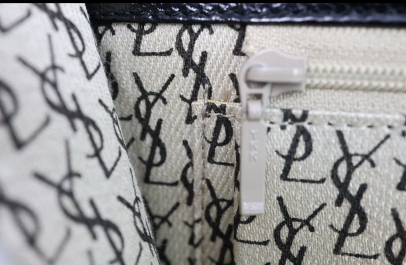 Yves Saint Laurent Black leather Y Logo shoulder bag