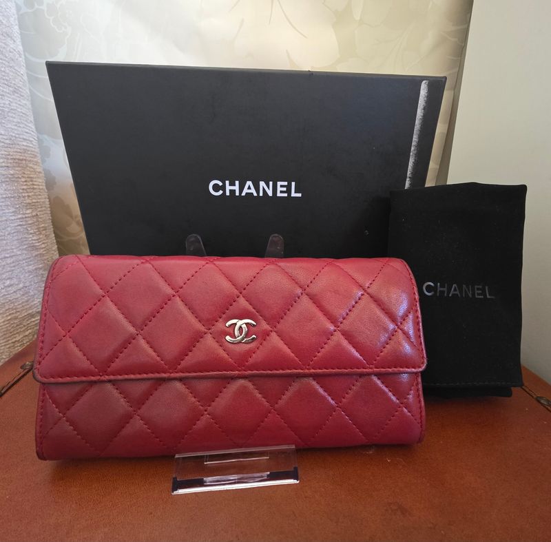 Chanel Red lambskin leather long wallet 